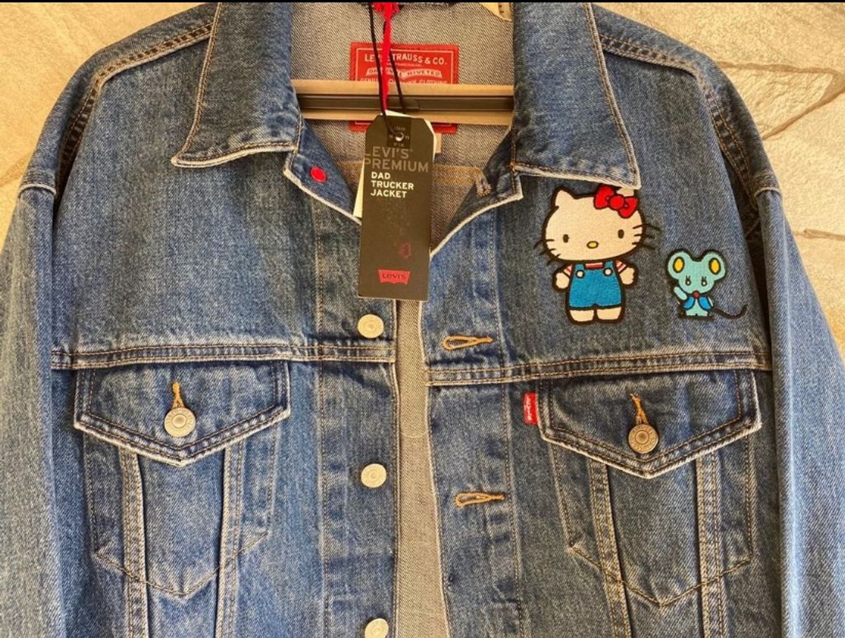 moletom levis hello kitty