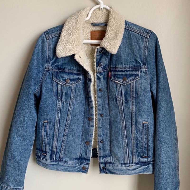 Jaqueta Jeans Levis Sherpa Pelinhos Casaco Feminino Levi's Usado 84669763  enjoei