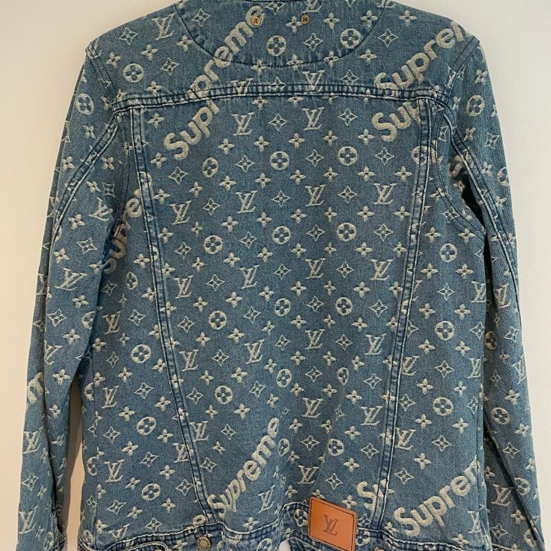 Jaqueta Louis Vuitton x Supreme