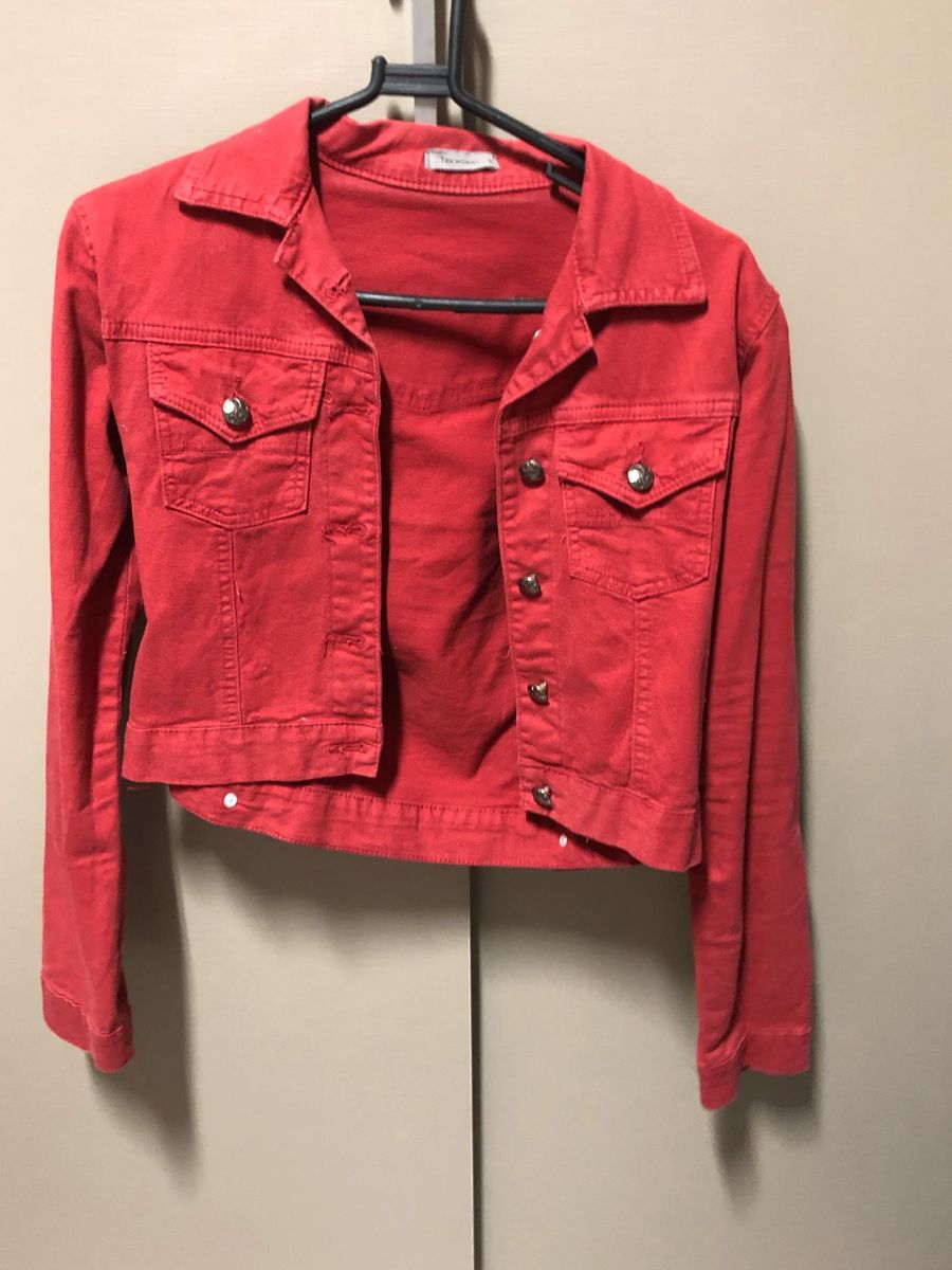 jaqueta vermelha jeans