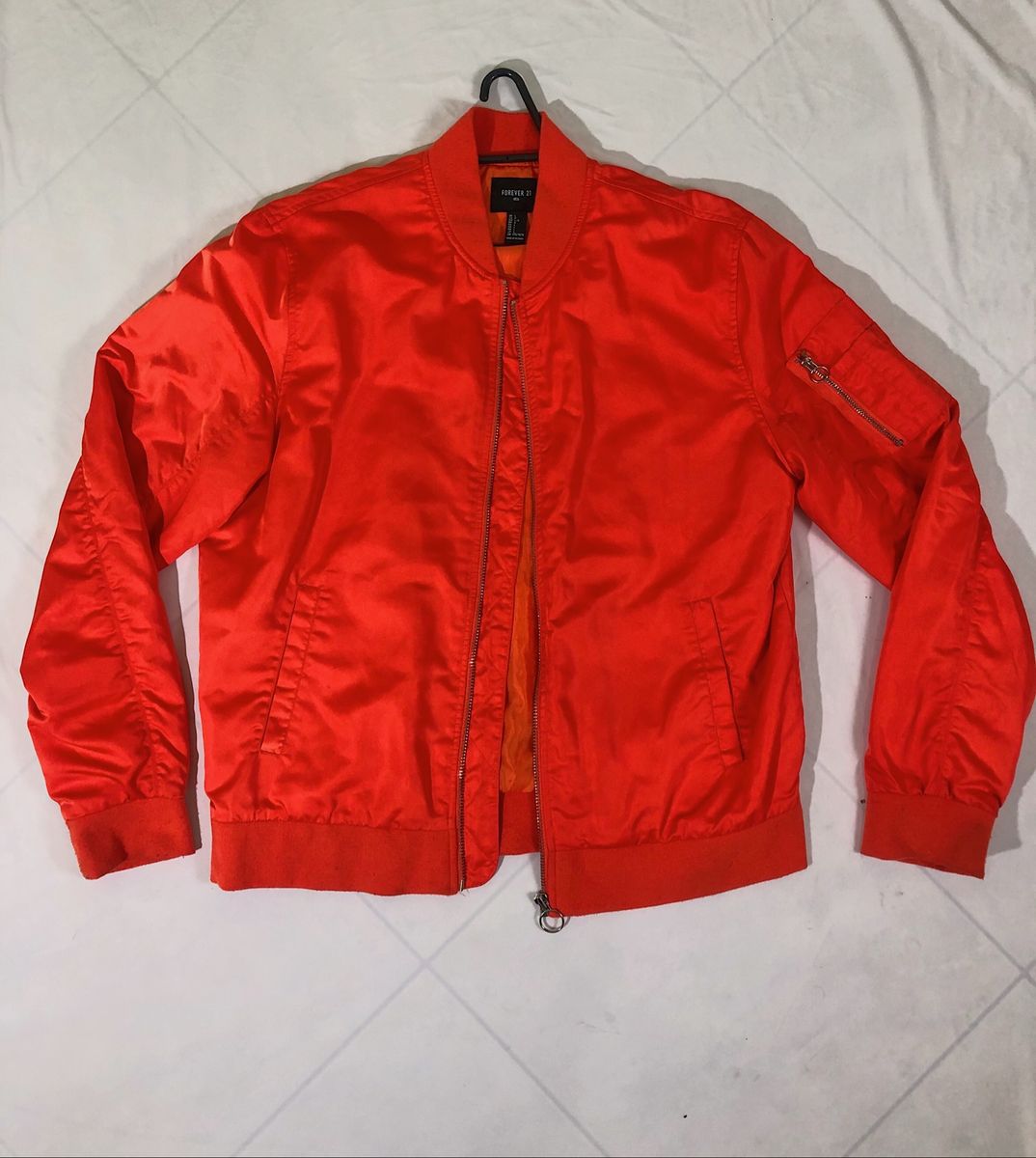 jaqueta laranja neon