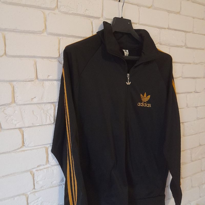 Moletom adidas sales preto e dourado