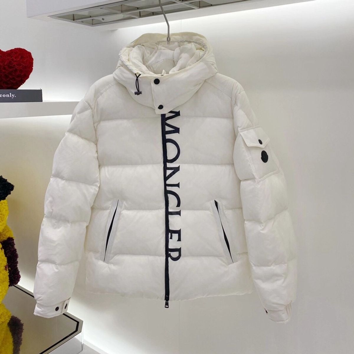 Jaqueta Moncler De Outlet Com Certifica O Pela Etiqueta Casaco