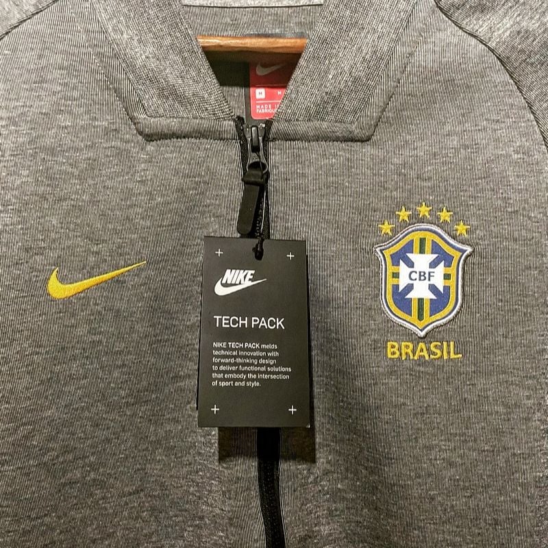 Jaqueta Nike Seleção Brasileira – Cinza- Modelo Treinador – Play