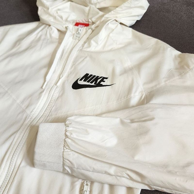 Jaqueta Nike Sportswear Windrunner Corta Vento Casaco Feminino - Main Image