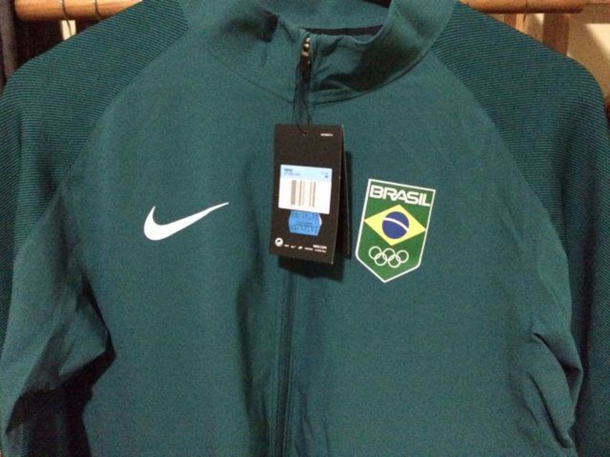 Nike Womens Sportswear Dynamic Reveal Team Brazil Jacket Size XL 826614 709