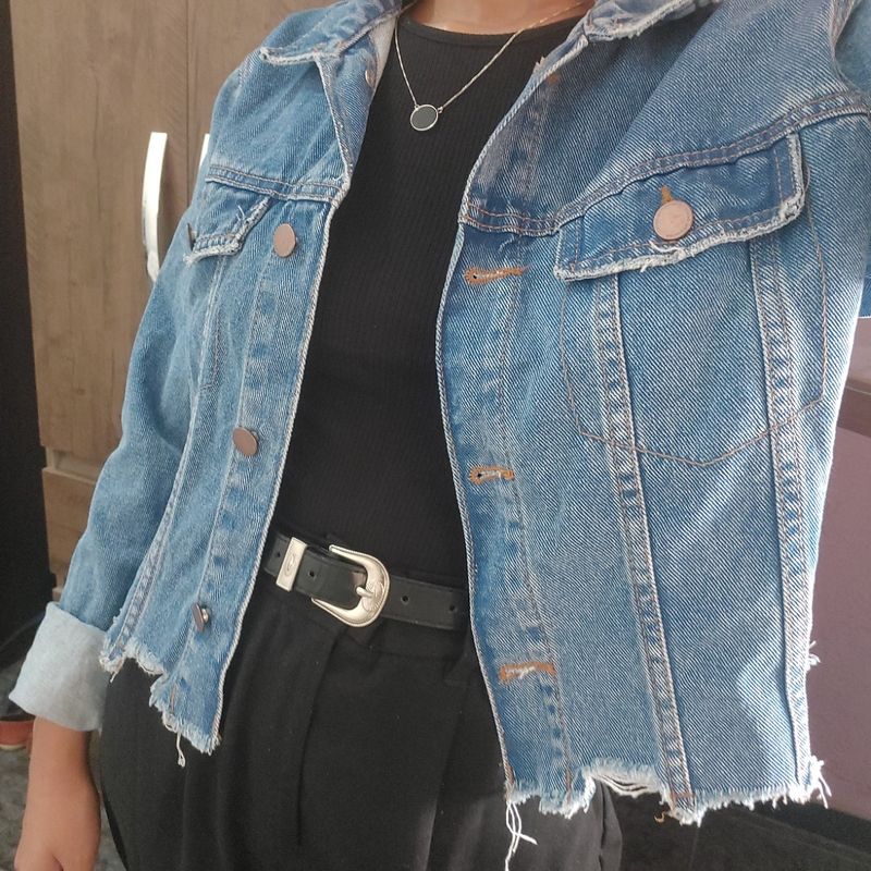 Jaqueta jeans destroyed store riachuelo