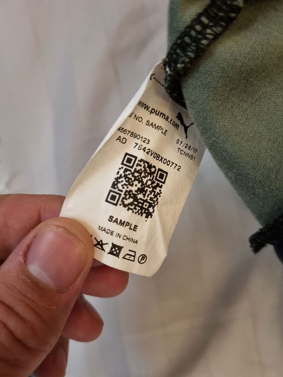 Jaqueta store puma camuflada