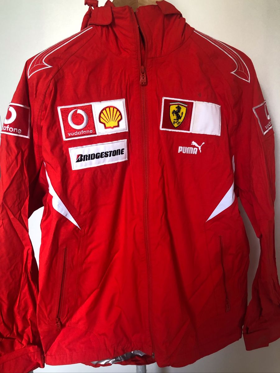 blusa da ferrari