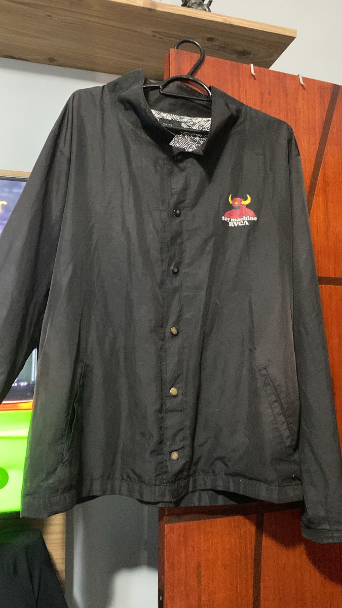 Jaqueta Rvca X Toy Machine Rvca Usado 109018246 enjoei