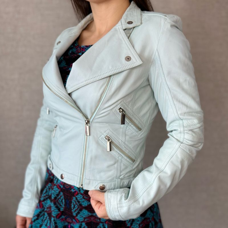 Jaqueta Schutz Couro Azul Bebê Schütz Usado 108310646 enjoei