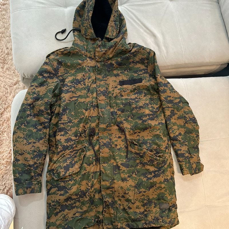 Sobretudo camuflado sale masculino