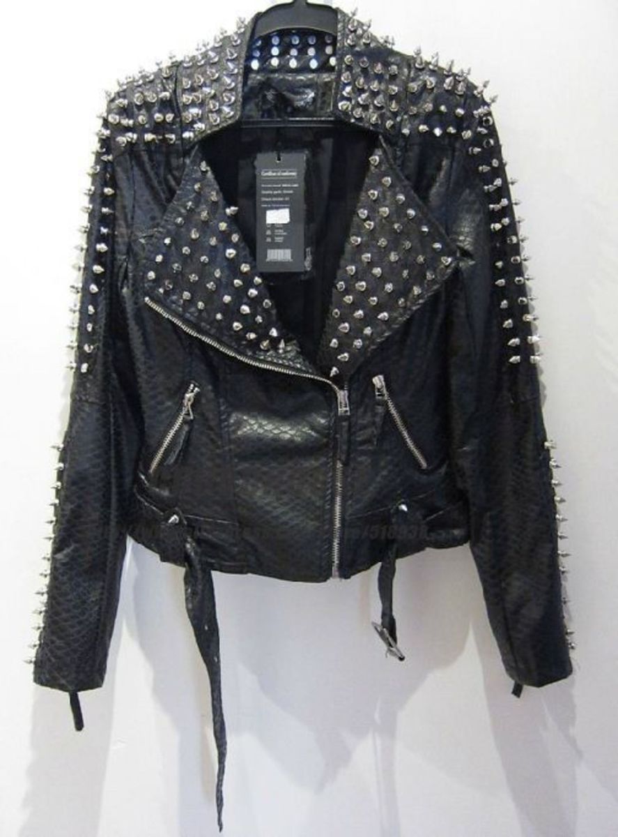 Jaqueta store com spikes