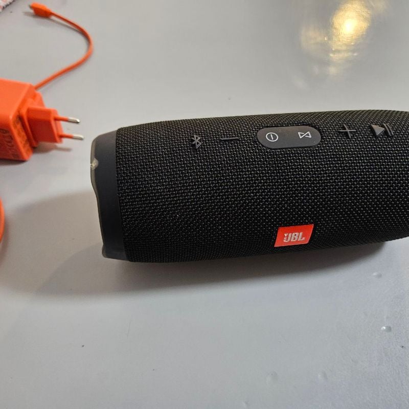 Jbl Charge 3, Original, Usada | Item De Música Jbl Usado 85242255.