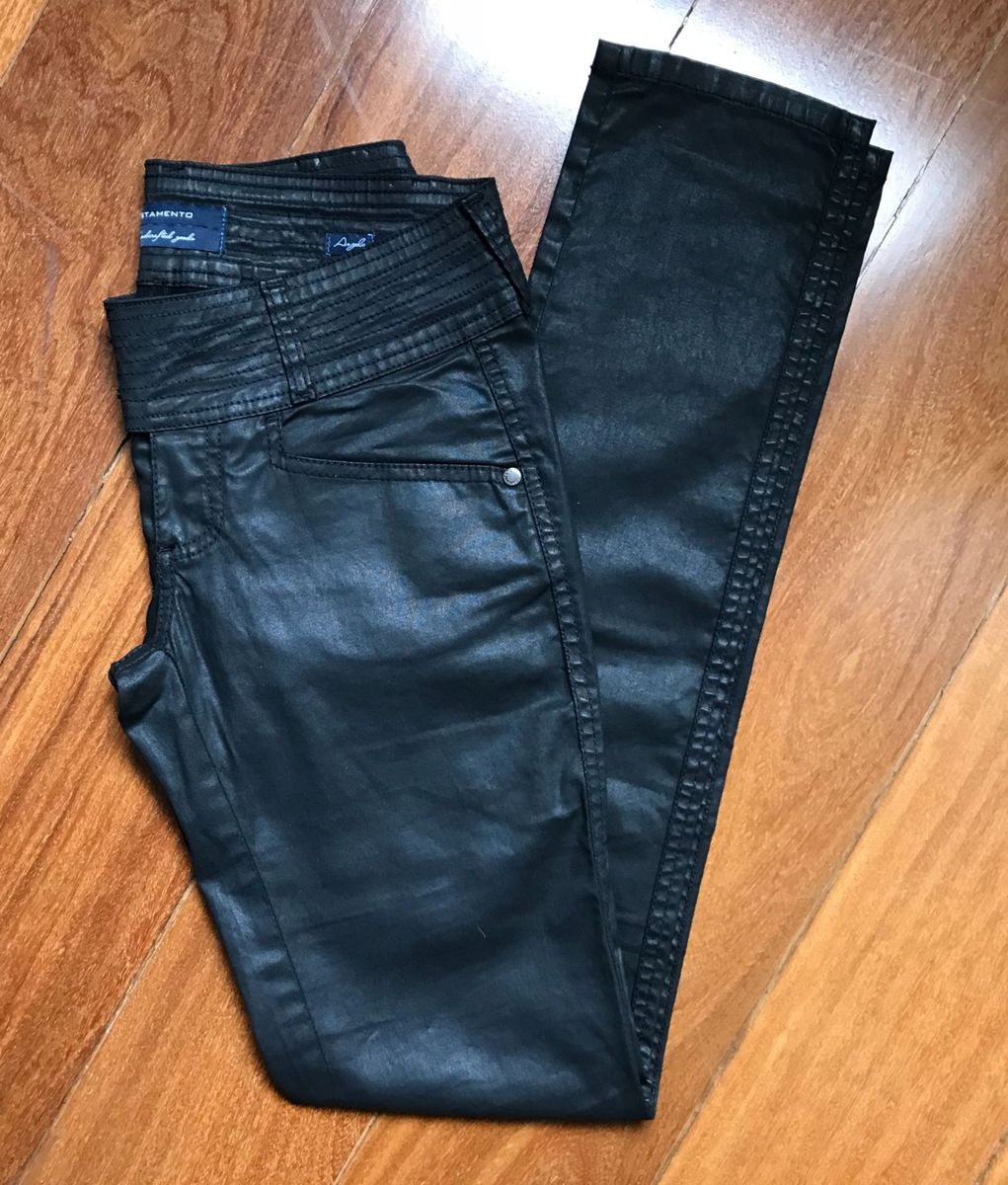 calça jeans encerada feminina