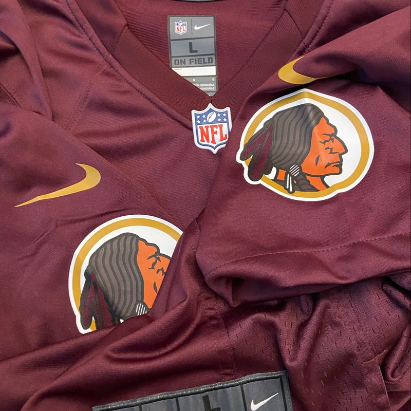 Nike store redskins shirt