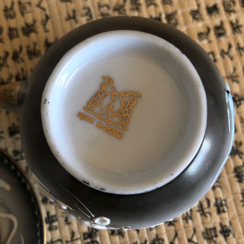 Antigo Conjunto De Chá/café Japonês Dragões Auto Relevo - R$ 1.750