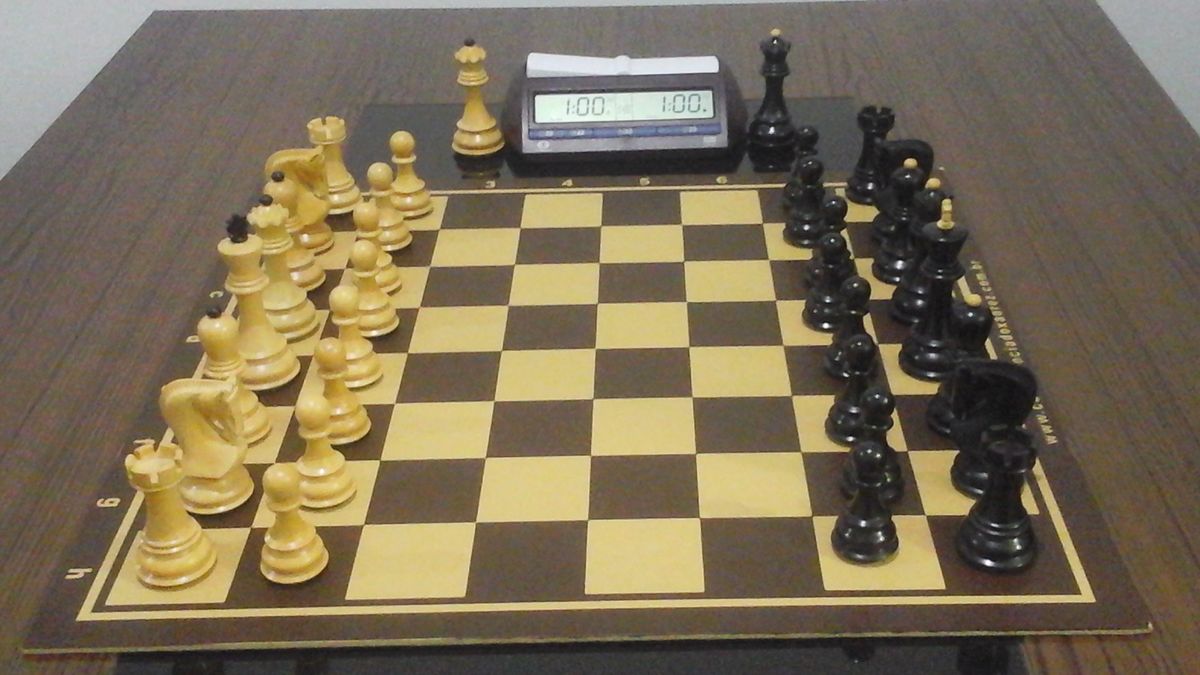 Jogo de Peças de Xadrez Zagreb Profissionais Alto Impacto - A lojinha de  xadrez que virou mania nacional!