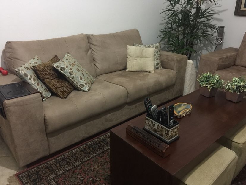 Sofá 2 Lugares Semi Novo Impecável Cor Castor Sofá Gramado Usado