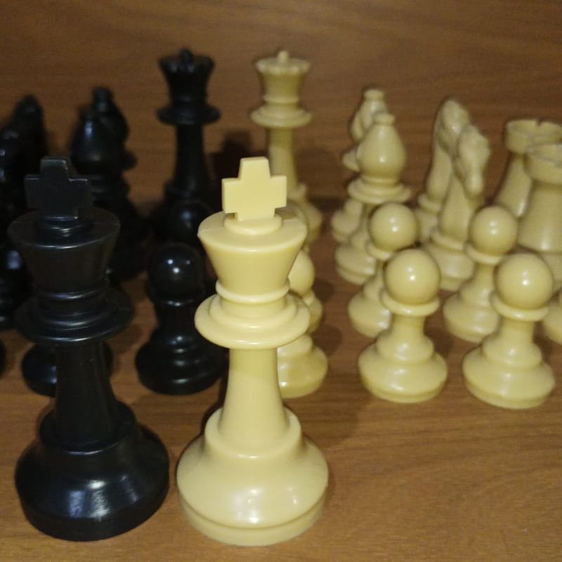Tabuleiro de Xadrez Napa: Combina com peças profissionais e também  escolares! Ótima mobilidade [Sob encomenda: Envio em 15 dias] - A lojinha  de xadrez que virou mania nacional!