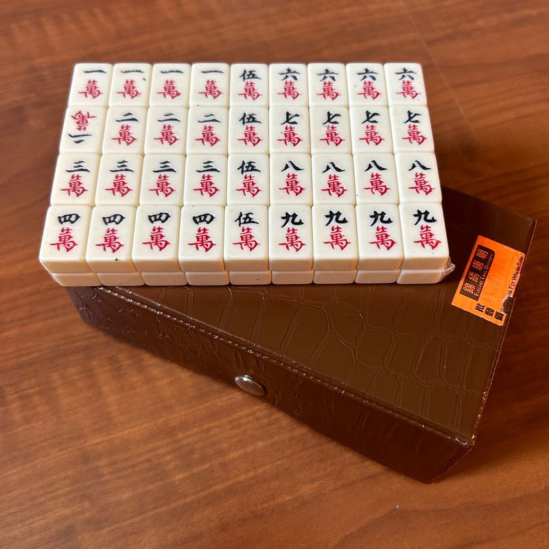 Em promoção! Mahjong Jogo De Cartas à Prova De água De Mahjong Jogo De  Tabuleiro Viajar Passeio Jogando O Jogo Para Idosos Amigos, Colegas De  Viagem