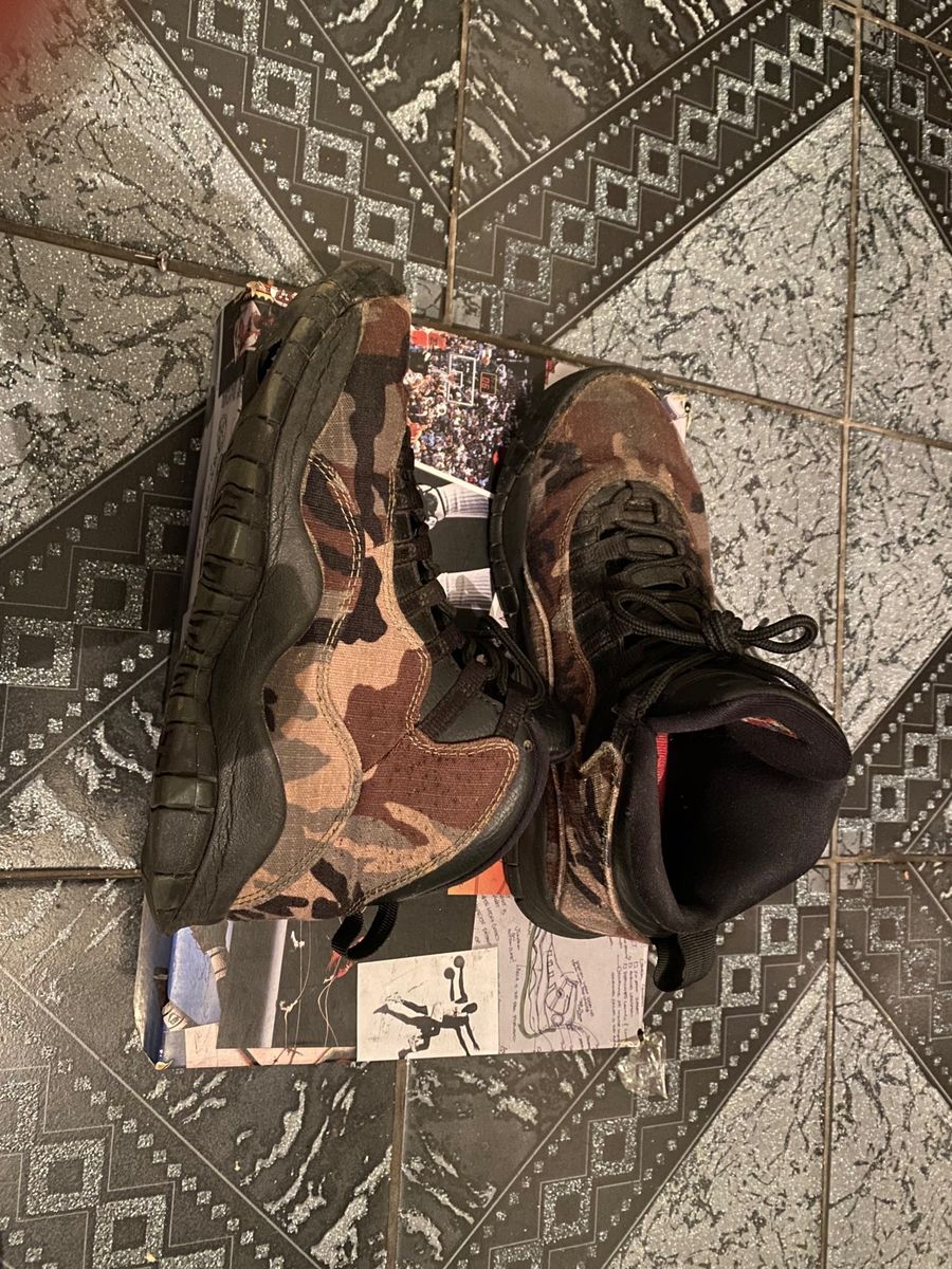 retro 10 camo