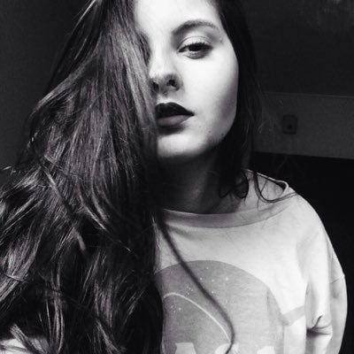 Júlia | Compre e Venda Novos & Usados | Enjoei