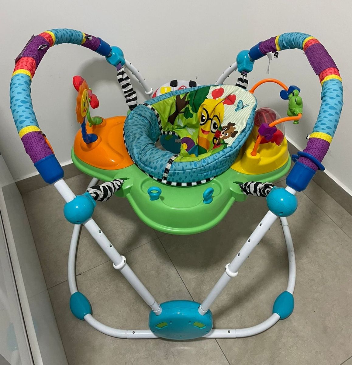 Jumper de Atividades Baby Einstein Brinquedo para Bebês Neighborhood