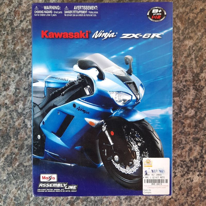 Kawasaki Ninja Zx-6r Miniatura 1:12 | Maisto Usado 90038643 | enjoei