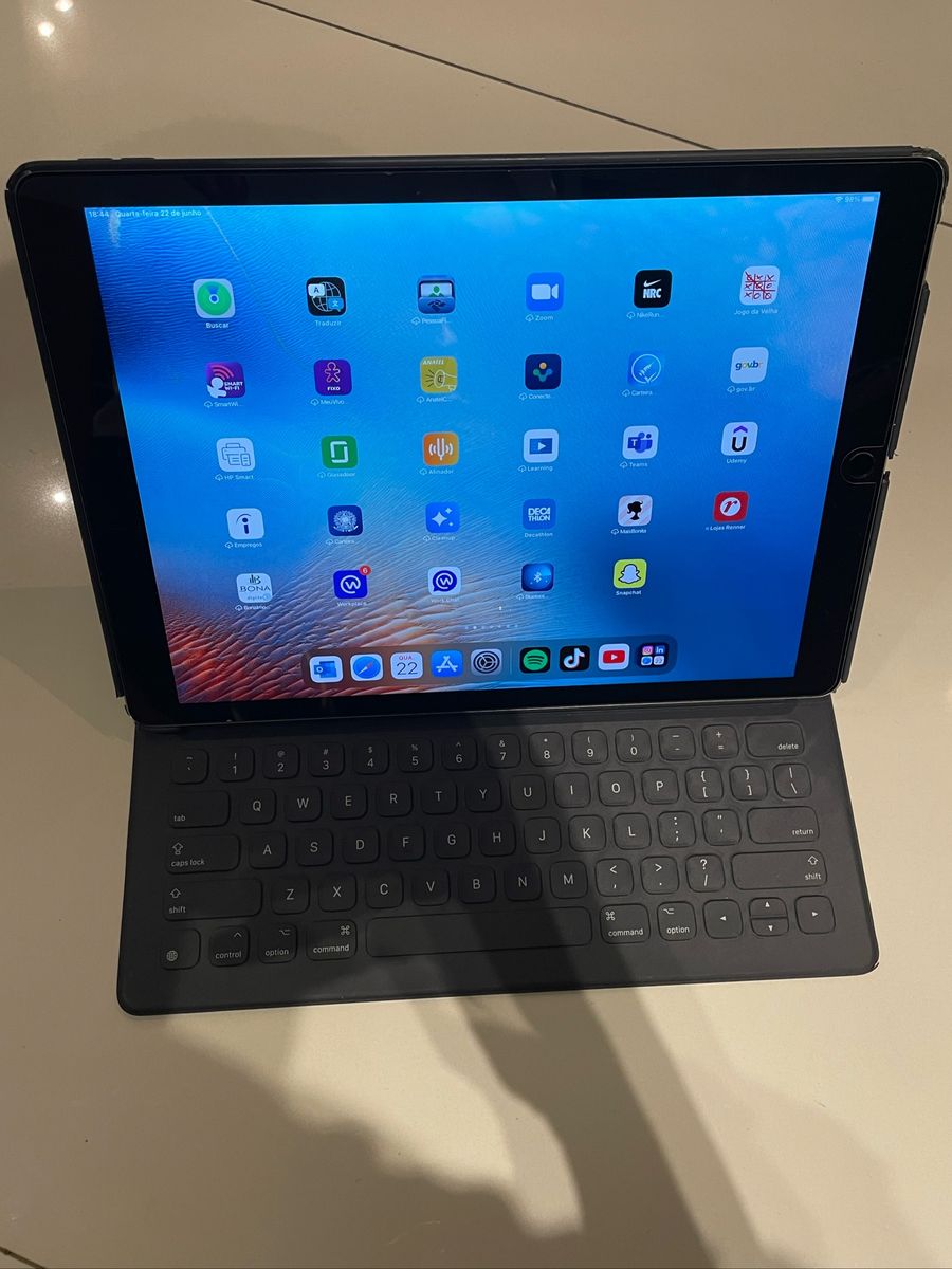 Capa / Keyboard Ipad Pro 12.9 Original Adquirido Loja Apple