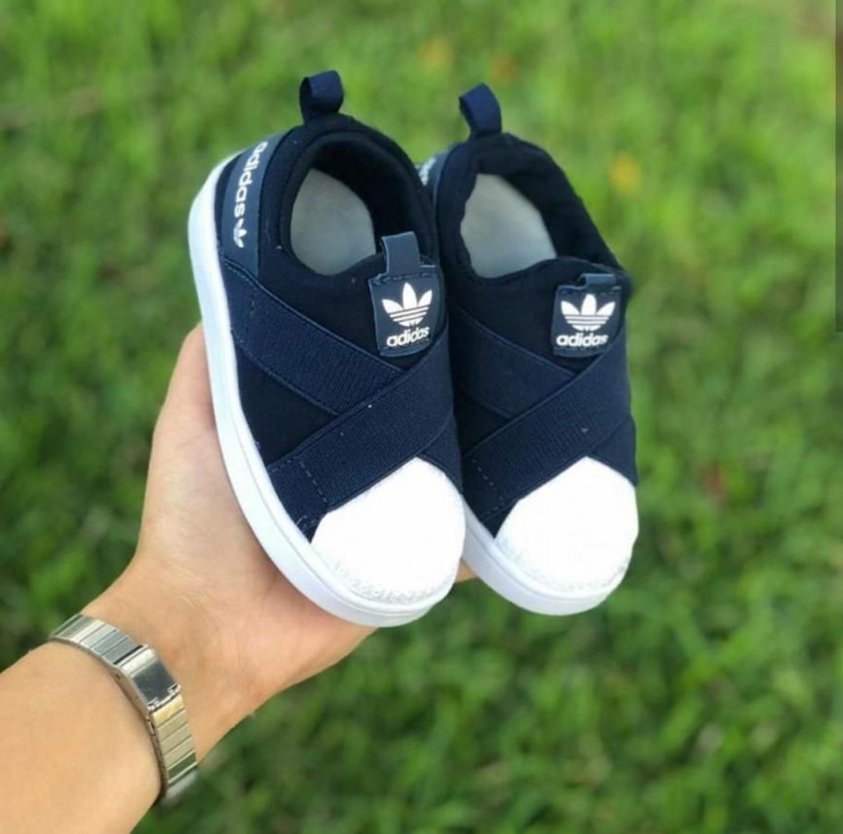 sapatilhas pretas adidas