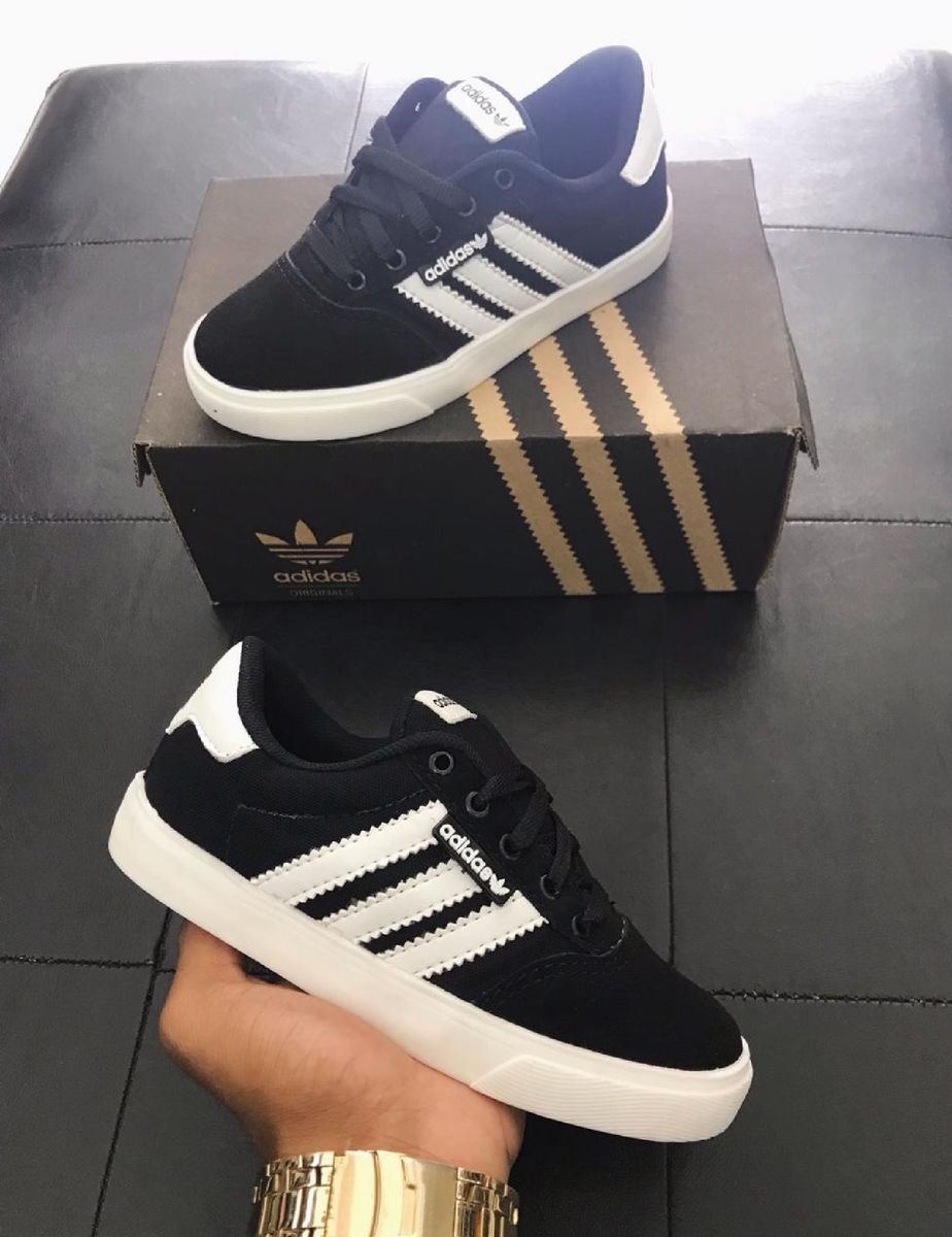 tenis preto adidas infantil