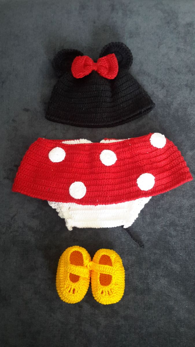 sapatinho de crochê da minnie