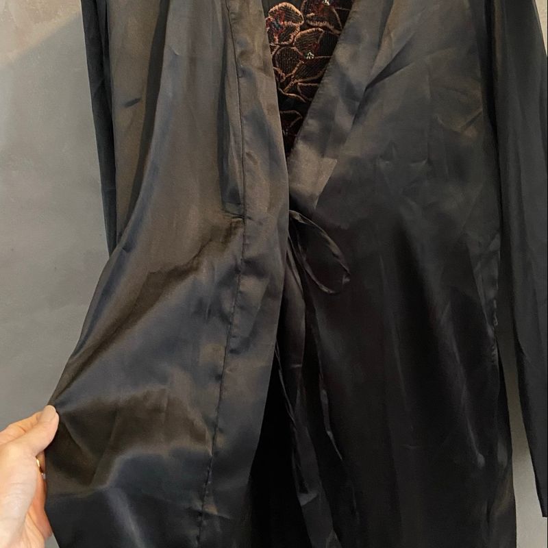 Kimono Bordado Acetinado | Lilly Nunca Usado 107377883 | enjoei
