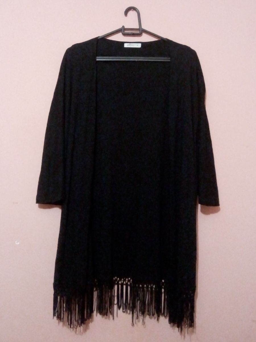 kimono com detalhe de franja - casaquinhos sem marca