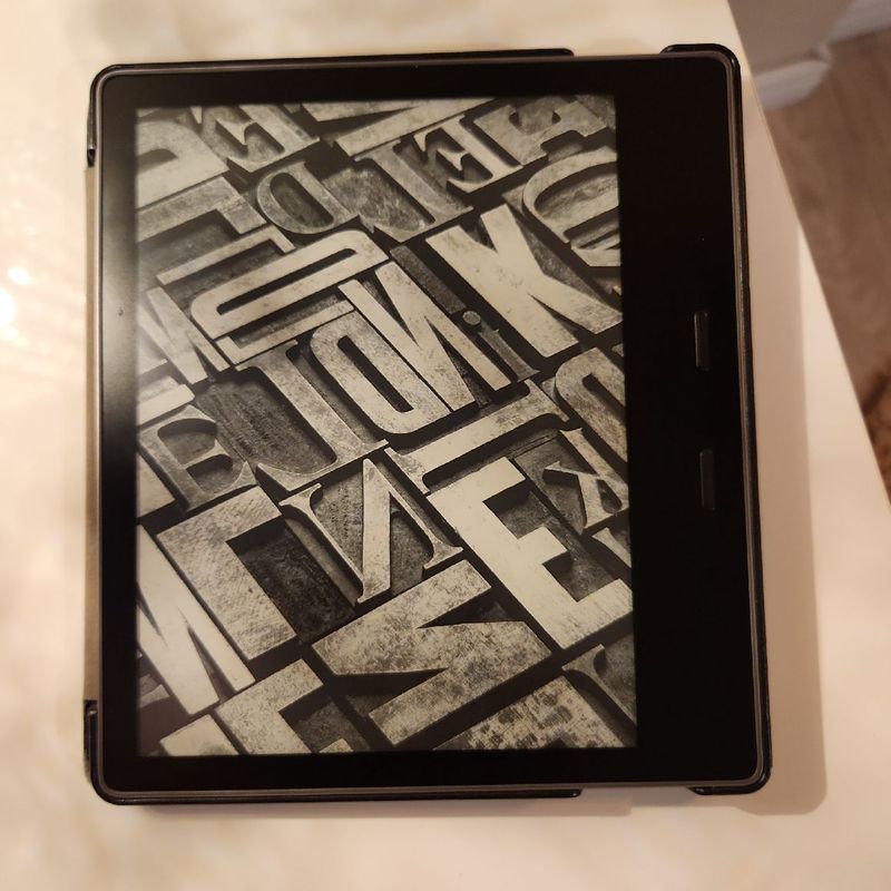 Amazon Kindle oasis 32G 7インチ シルバー 本体 Kindle Oasis 10ª Geração, 32gb, Amazon | MercadoLivre