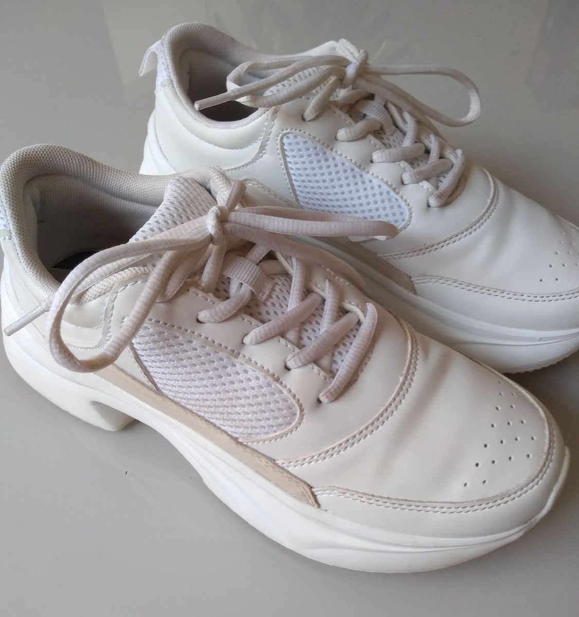 tenis zara branco feminino