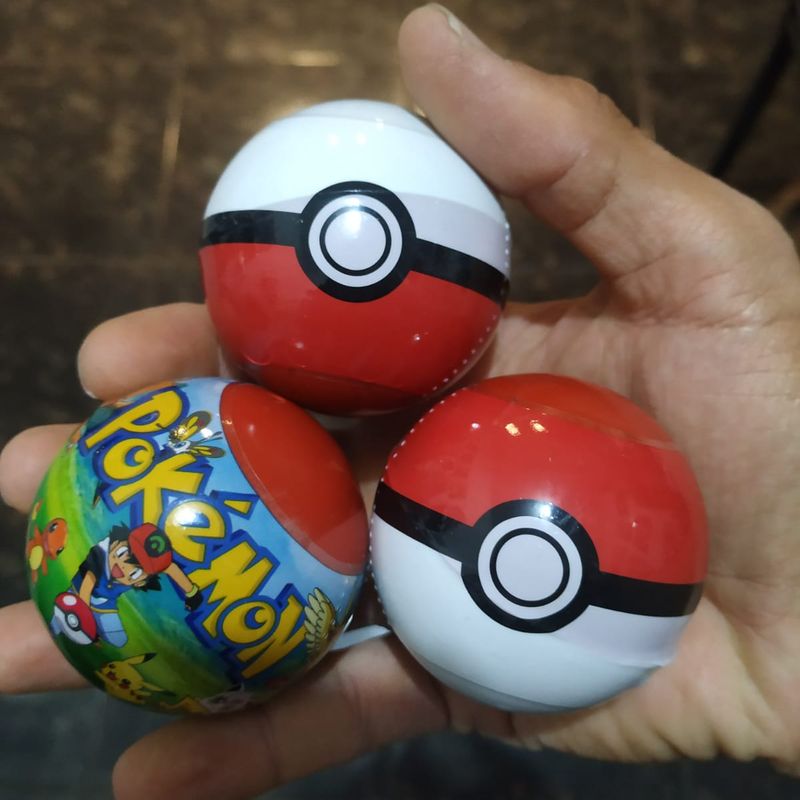 1 Pokebola Abre E Fecha + 10 Pokemon Sortido