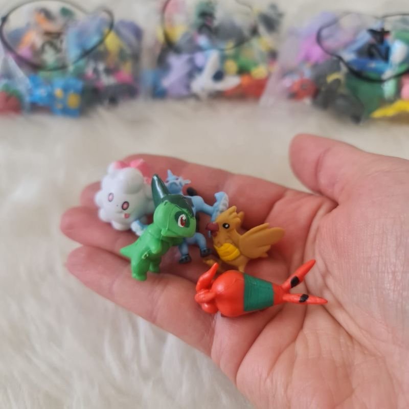 Kit Pokemon Miniatura