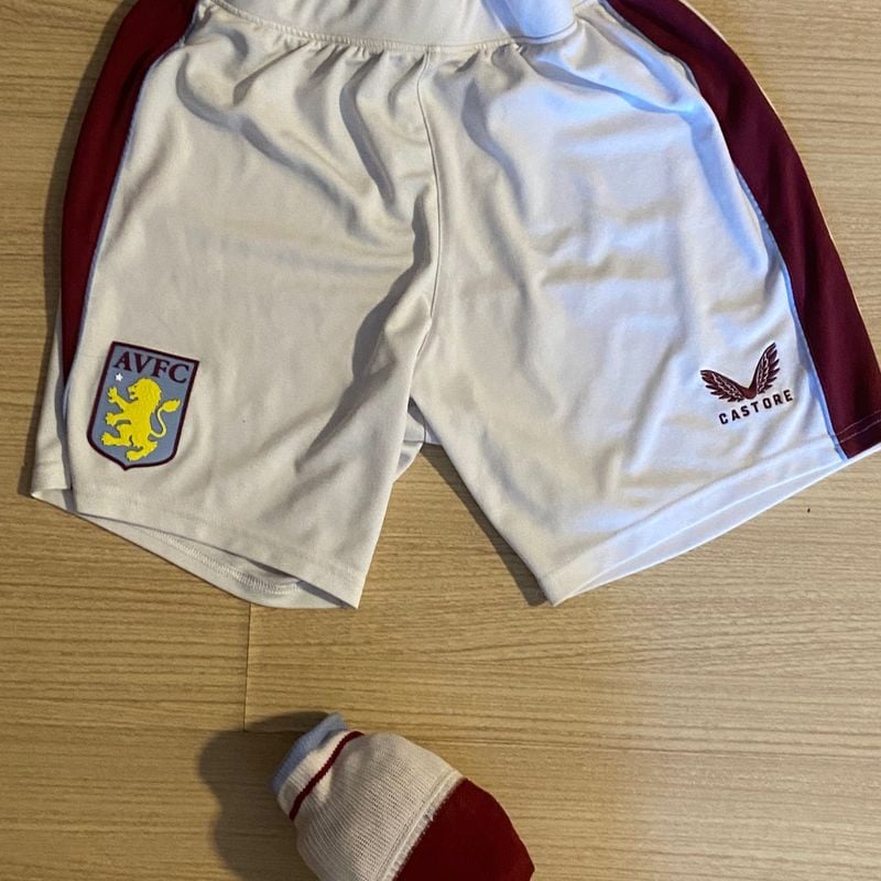 Kit Bermuda Meião Aston Villa Original Comprado Direto do Estádio  Shorts Feminino Kappa Nunca Usado 90192273 enjoei