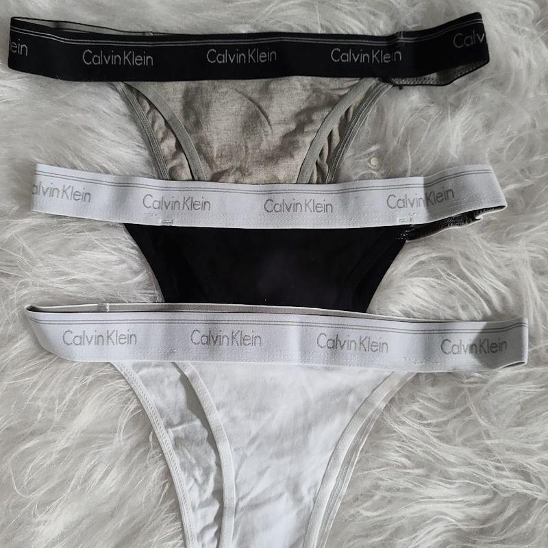 Calcinha Calvin Klein Underwear String Cinza - Compre Agora