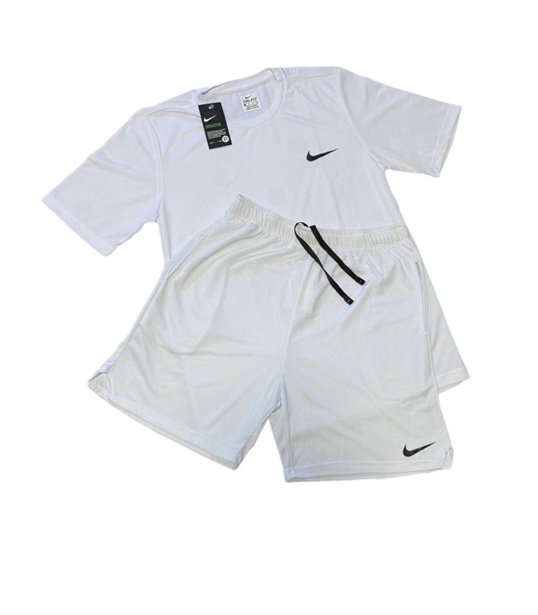 Conjunto Nike Masculino Camisa e Bermuda Preto e Branco