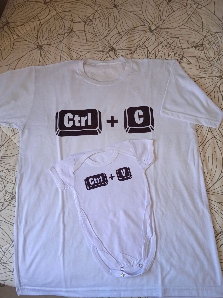 Kit Camiseta e Body Ctrl C + Ctrl V Roupa Infantil para Bebê Usado 72613724 enjoei