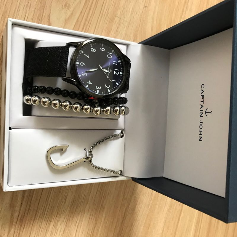 Kit Captain John Relogio, Pulseira e Colar Relógio Masculino Captain John  Nunca Usado 44397214 enjoei