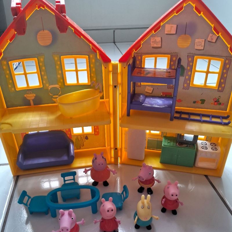 Kit Casa da Peppa Pig e Familia - MP Brinquedos