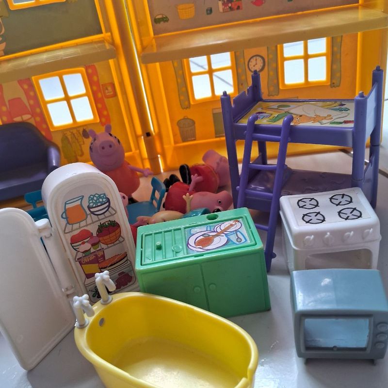 Kit Casa da Peppa Pig e Familia - MP Brinquedos