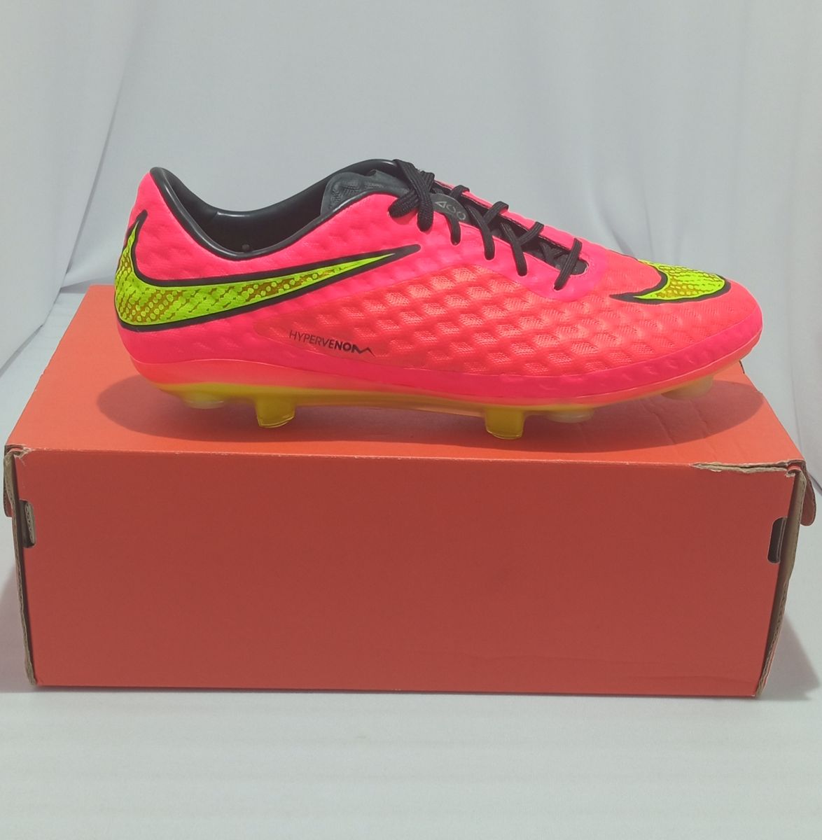 Chuteira hypervenom hot sale antiga