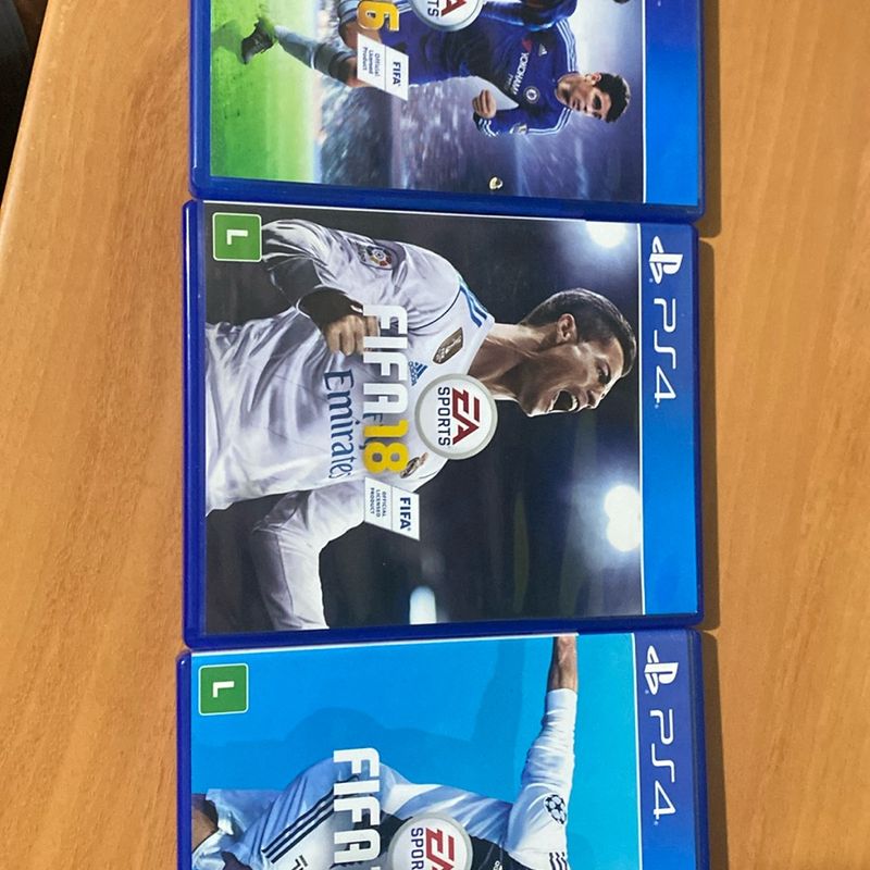 Kit com Jogos Fifa para Ps4  Jogo de Videogame Ps4 Usado 93990367