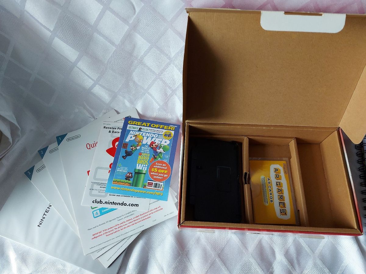 Kit Completo Nintendo 3ds Dock + Cards + Manuais + Cx Acessório p