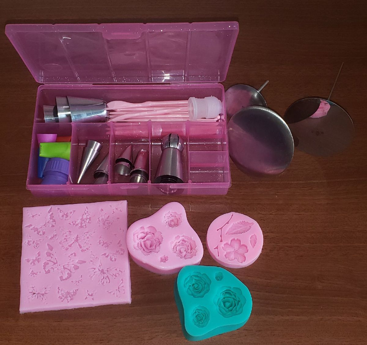 Kit Confeitaria, Bicos Wilton, Espátulas para Pasta Americana e Suporte